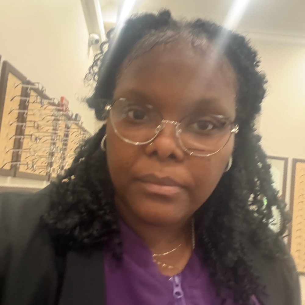Meet your Posher, Erica n.